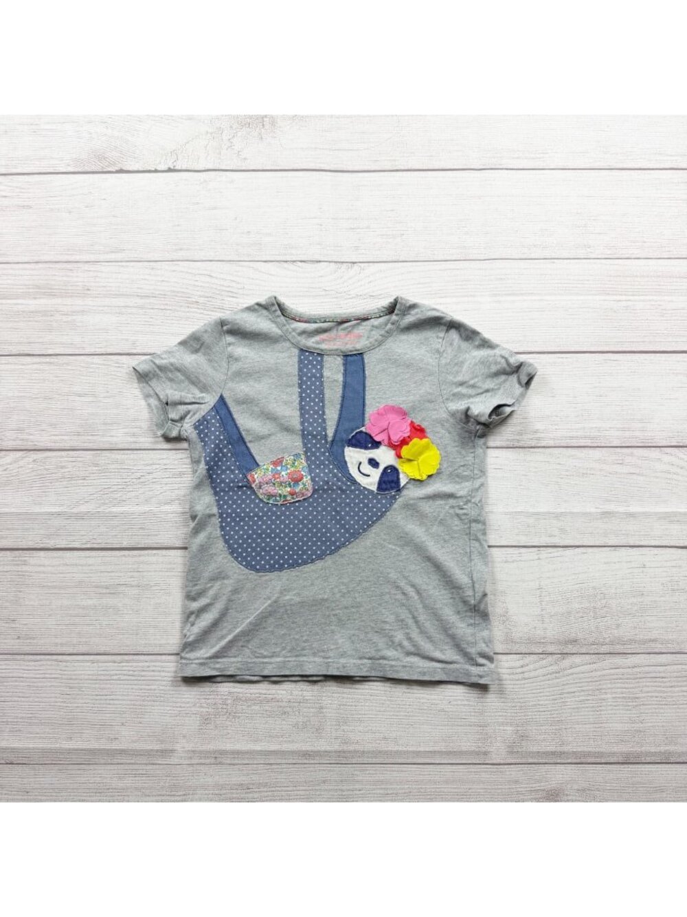 Mini Boden Girls Gray Sloth Flower Pocket Graphic Shirt Casual Tee 6-7